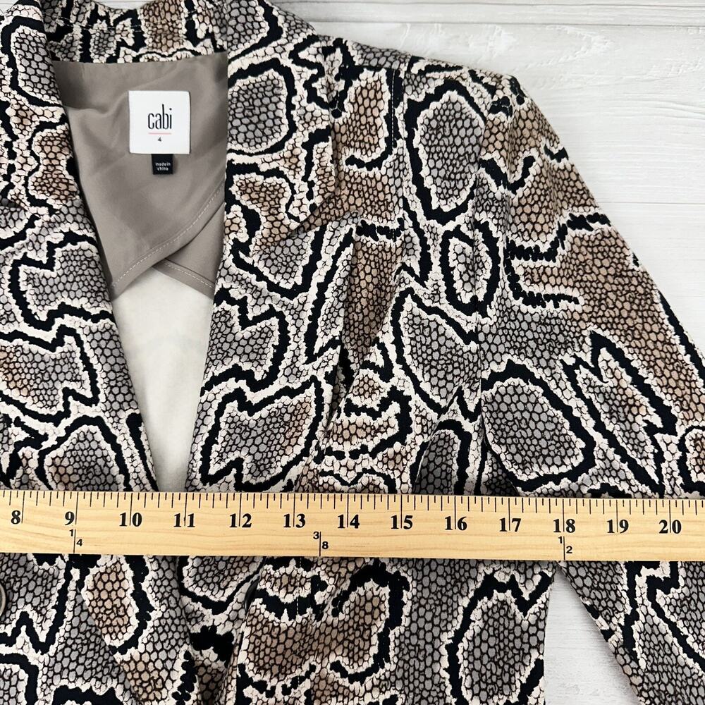 Cabi Double Breasted Blazer Size 4 Python Snake Print Ponte Knit Gray Stretch - Picture 12 of 16